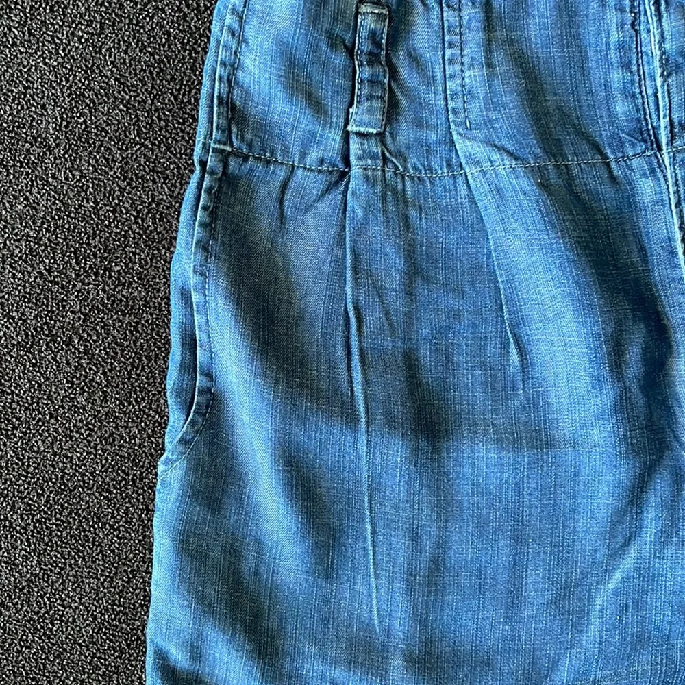 Express High Rise Short - Picture 4 of 5